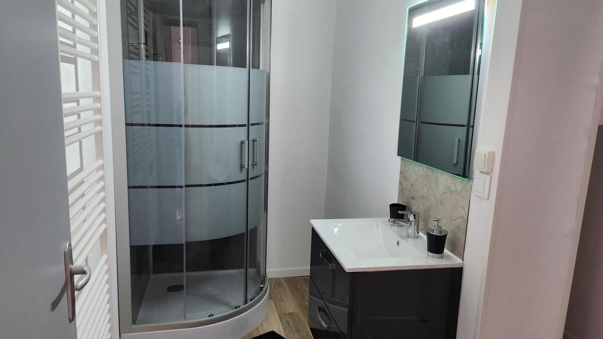Appartement Tout Confort Vue Sur Les Forts Salins-les-Bains Εξωτερικό φωτογραφία